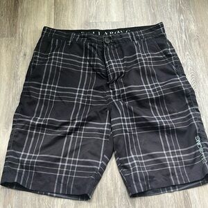 Billabong hybrid board shorts size 32